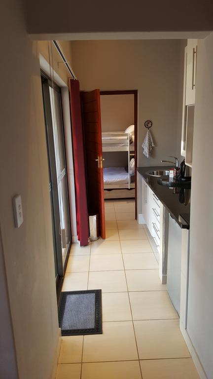 Casa Bianca Guest Lodge Hartbeespoort Ruang foto