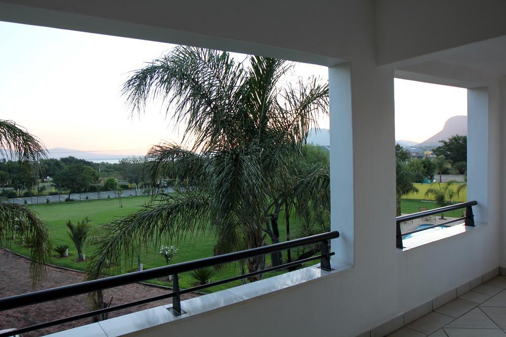 Casa Bianca Guest Lodge Hartbeespoort Ruang foto